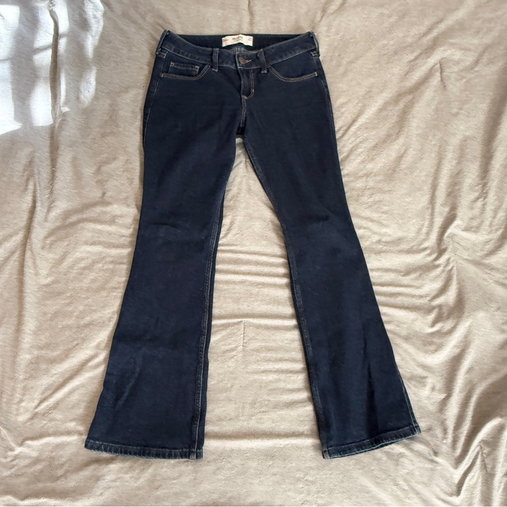 Hollister Co Low-Rise Bootcut Jeans